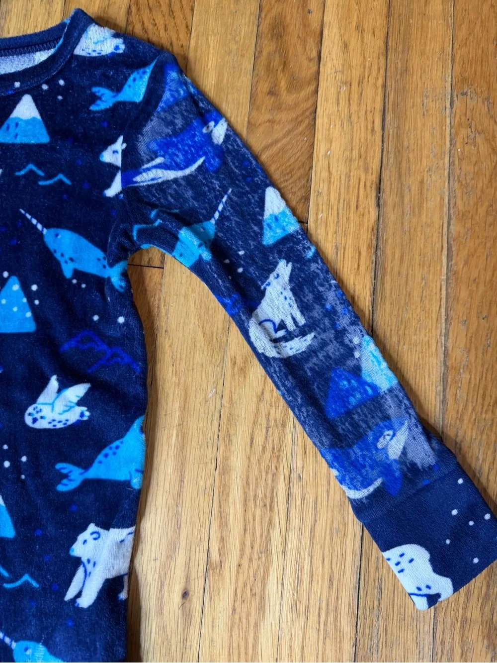 Cat & Jack 2T Arctic Animals PJ Set